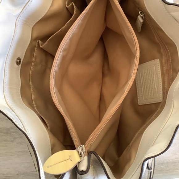 Coach white pebbled leather satchel - Picture 9 of 14